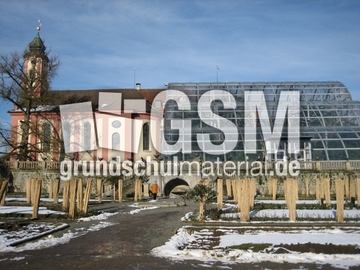 Kirche und Palmenhaus.jpg